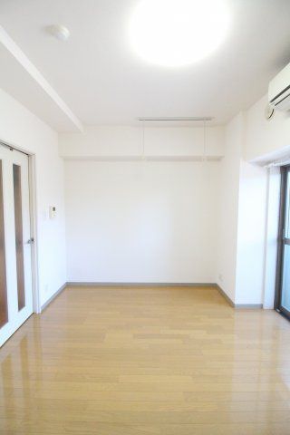 居室・リビング　ヒルズ飛鳥山　北区滝野川2