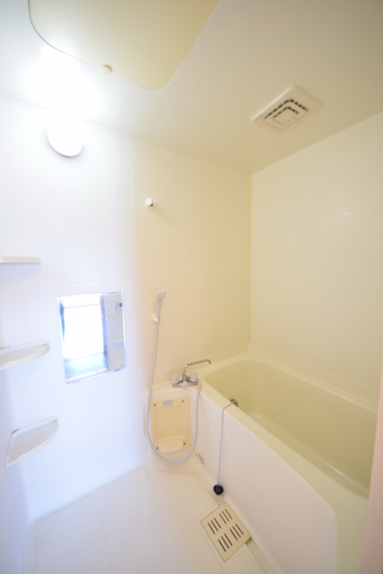 バス・シャワールーム　～日頃の疲れを癒します～