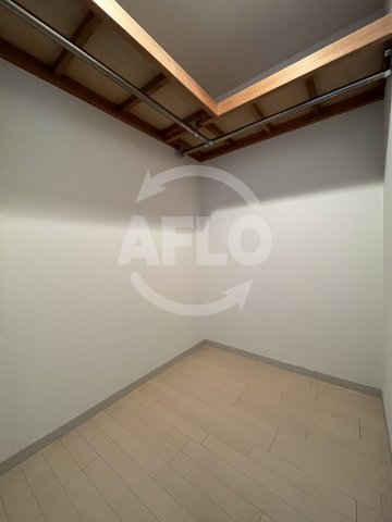 収納　レジディア心斎橋ウエスト　ウォークインクローゼット