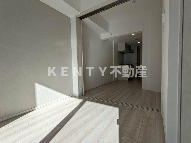 その他部屋・スペース　落ち着いて過ごせるお部屋なので、寝室にいかがでしょうか