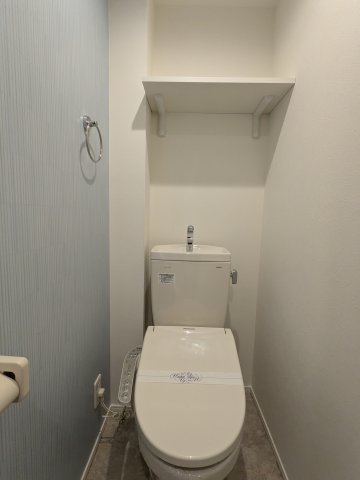 トイレ　102号室