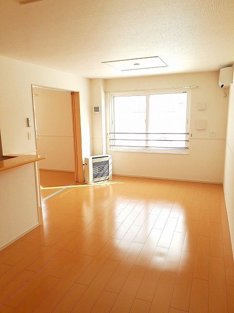 居室・リビング　居間