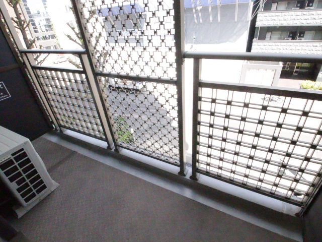 バルコニー　※別室の参考写真の為、現況優先です。