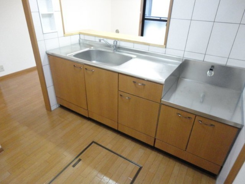 キッチン　図面と現状に相違がある場合には現状を優先