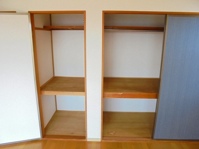 収納　※写真は201号室です（参考）