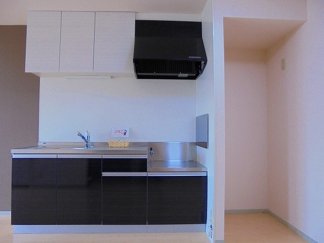 キッチン　※写真は201号室です（参考）