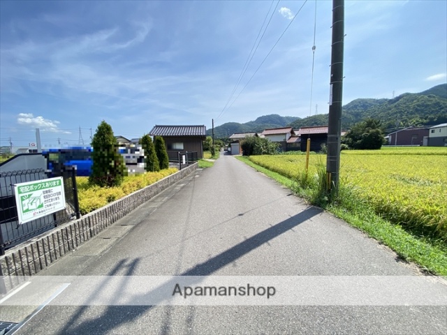 その他　前面道路（その他）まで0m