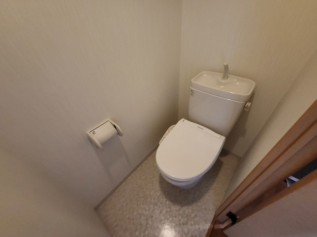 トイレ　サンプル写真です。現況優先