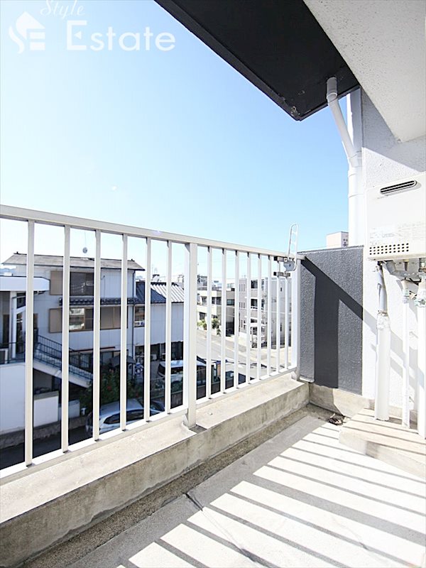 バルコニー　バルコニー