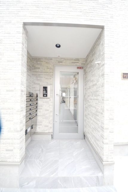 エントランス　★オートロック付きエントランス★