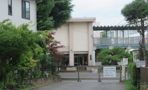 小学校　茅ヶ崎市立茅ヶ崎小学校（小学校）まで487m