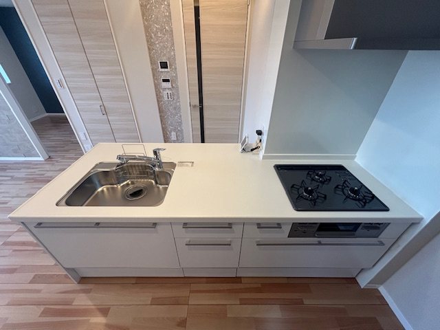 キッチン　※室内写真は207号室参照