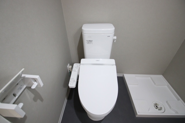 トイレ　※別室の参考写真の為、現況優先です。