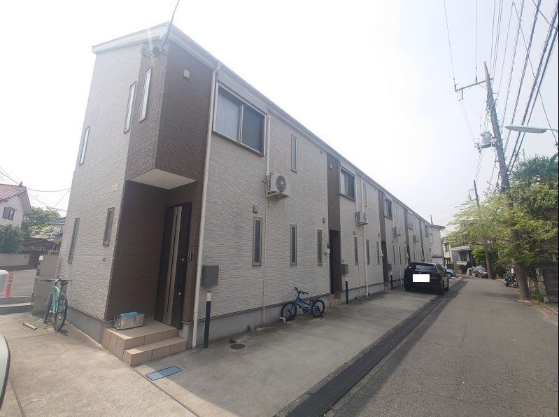 建物外観　内見の予約先はタウンハウジング新中野店になります★★