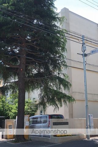 中学校　船橋市立海神中学校（中学校）まで1572m