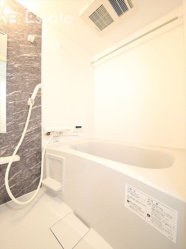 バス・シャワールーム　バスルーム