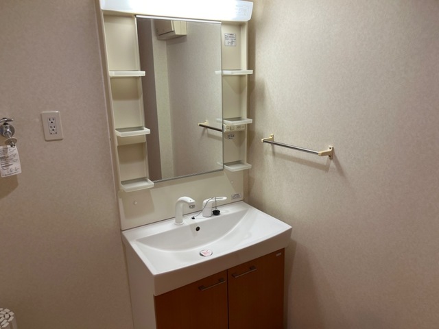 洗面設備　洗髪洗面化粧台