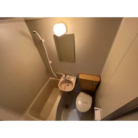 バス・シャワールーム　※他部屋参考写真