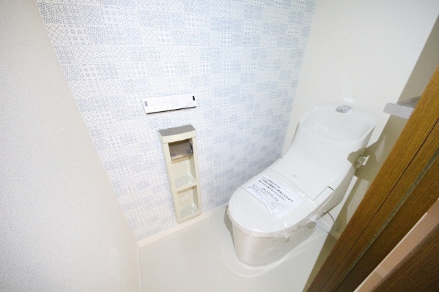 トイレ　シャワートイレ
