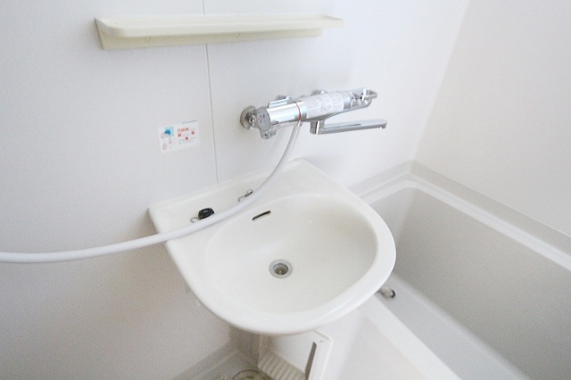 洗面設備　浴室内洗面台