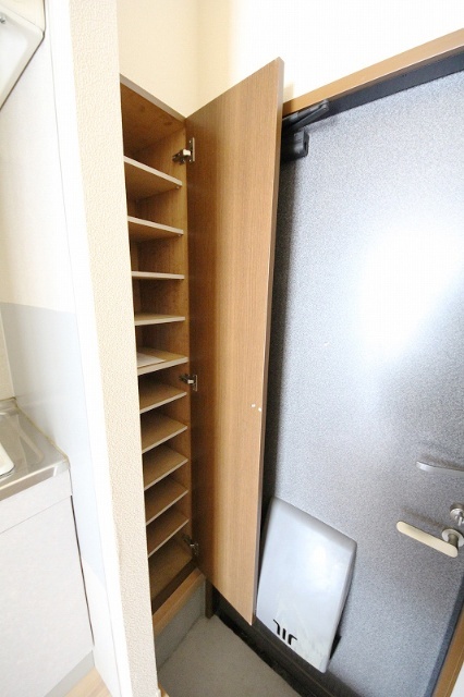 玄関　シューズボックスあり