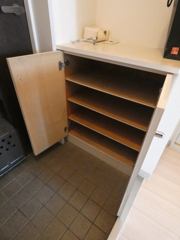 収納　シューズBOX