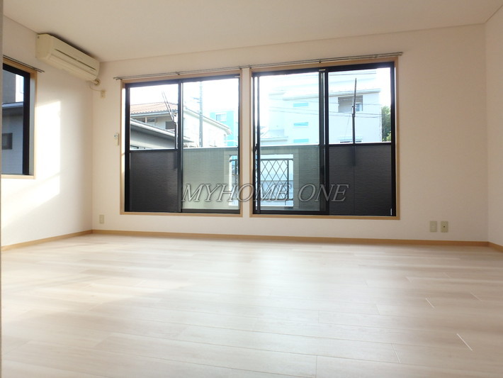 居室・リビング　リビング