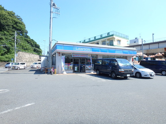 コンビニ　ローソン 川崎犬蔵一丁目店（コンビニ）まで588m