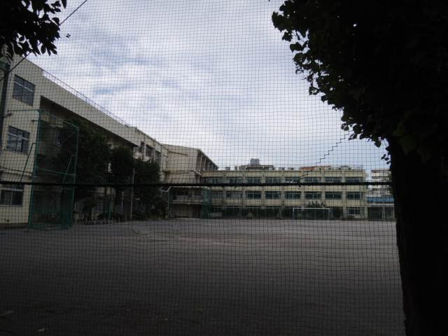 中学校　上板橋第三中学校（中学校）まで947m