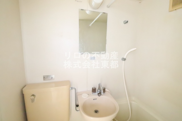 洗面設備　洗面ボウルと鏡もございます☆