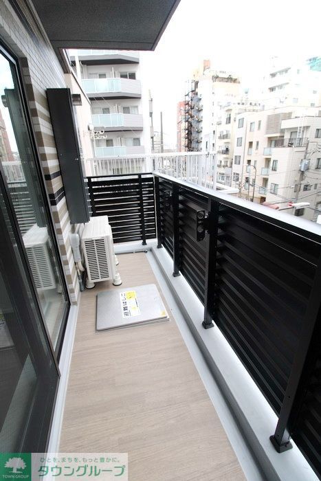 バルコニー　バルコニー