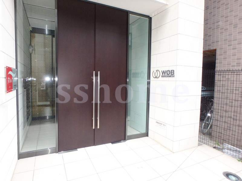 エントランス　建物入口