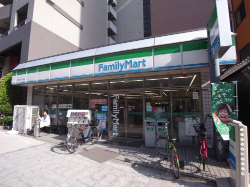 コンビニ　ファミリーマート 北堀江一丁目店（コンビニ）まで238m
