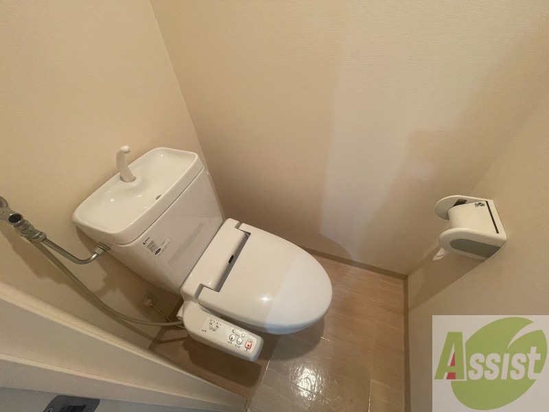 トイレ　ウォシュレット機能がついたトイレ。安心して使用できますね。