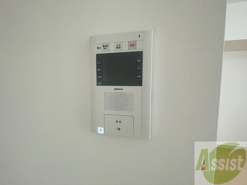 セキュリティ　ＴＶモニター付インターホンです。来客者の顔が見えるので安心！