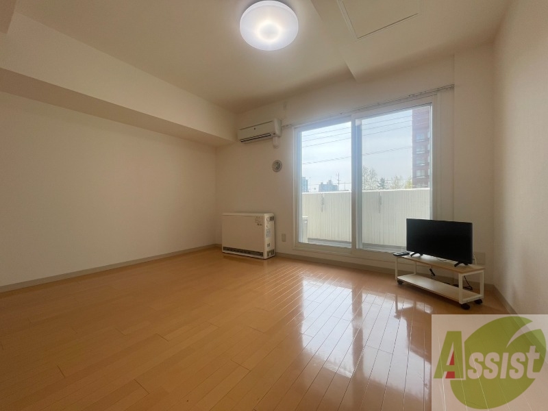 居室・リビング　広くてキレイなお部屋が広がっていて、充実した生活が送れそう。