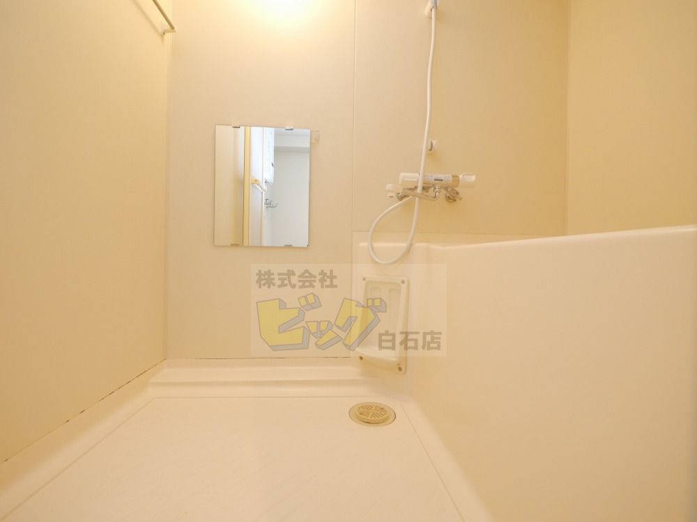 バス・シャワールーム　広々とした浴室で快適なお風呂です♪