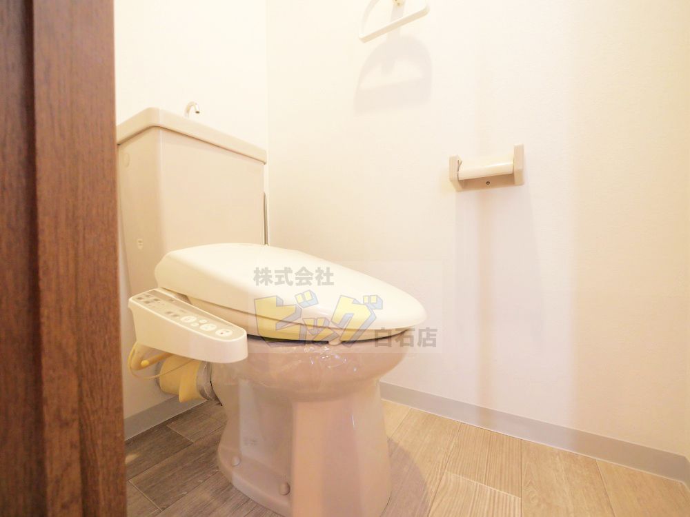 トイレ　ウォシュレット完備しています♪