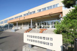 小学校　札幌市立米里小学校（小学校）まで640m