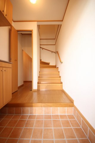 玄関　収納もある玄関です