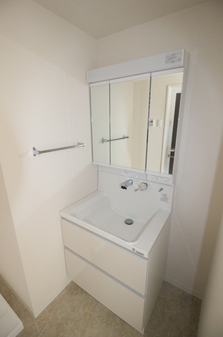 洗面設備　別の部屋の写真です