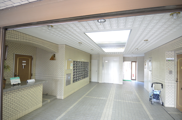 ロビー　エントランス