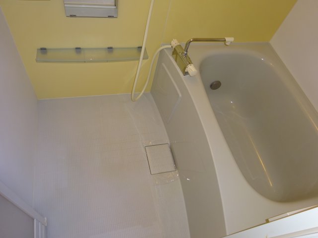 バス・シャワールーム　同建物の類似タイプ