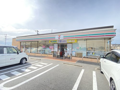 コンビニ　セブンイレブン稲沢高御堂２丁目店（コンビニ）まで418m