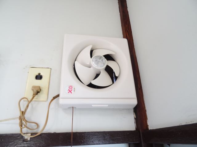 その他設備　換気扇