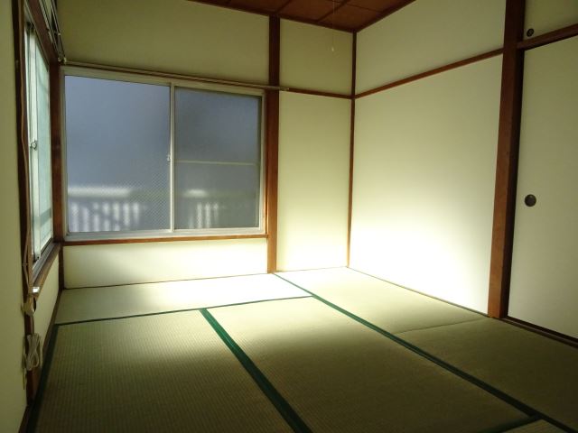 居室・リビング　日当たり良好和室