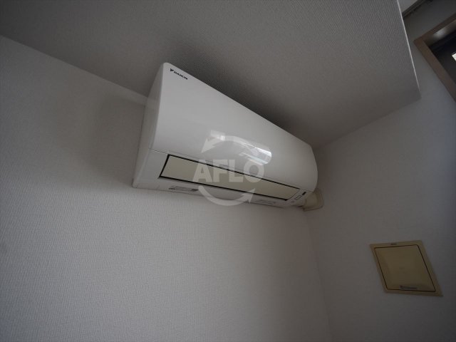 その他設備　アヴァンセクール京橋南　エアコン
