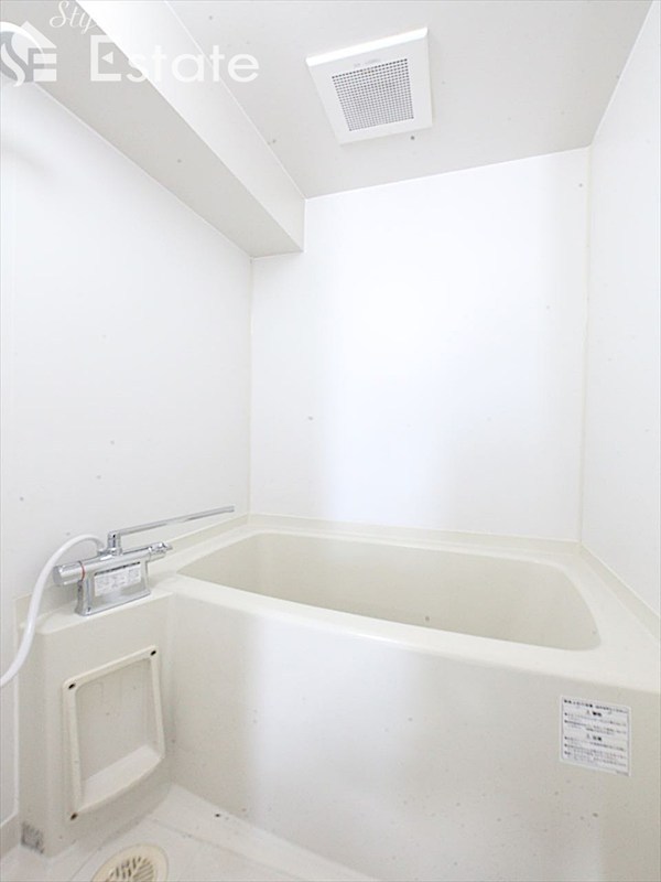 バス・シャワールーム　バスルーム