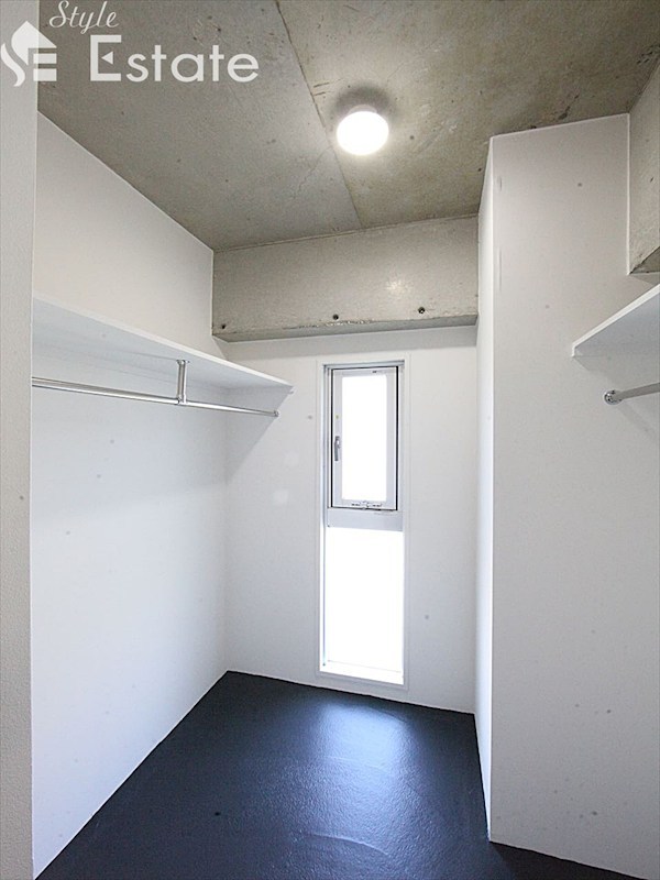 収納　ウォークインクローゼット