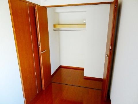 収納　クローゼット